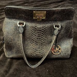Michael Kors Hamilton Purse (medium)
